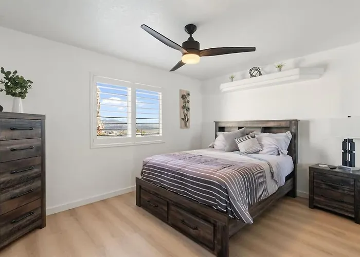 Holiday home Pool Minutes To Havasu Sleeps 12