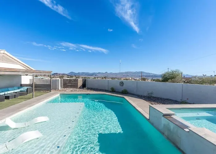 Holiday home Pool Minutes To Havasu Sleeps 12 Lake Havasu City