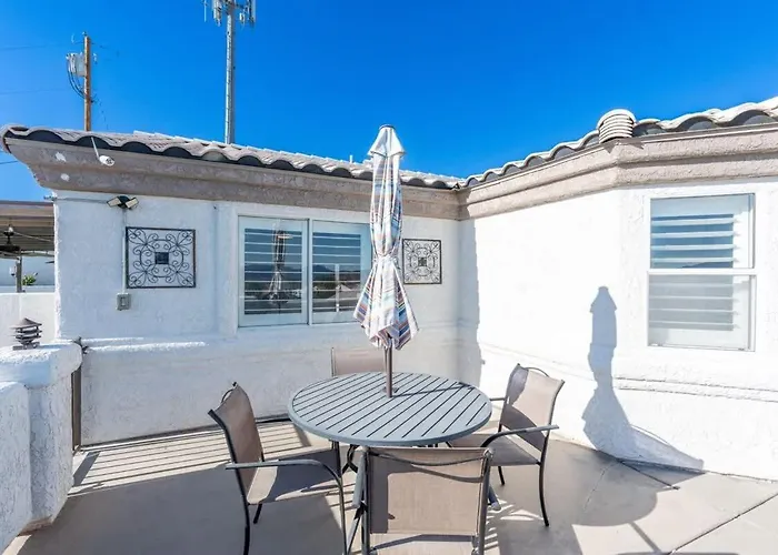 Holiday home Pool Minutes To Havasu Sleeps 12 Lake Havasu City