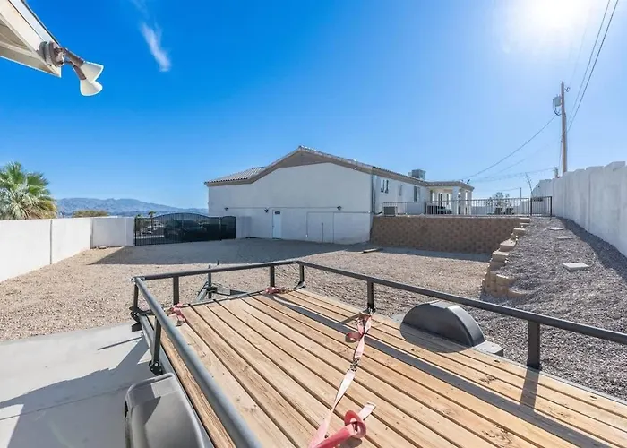 Pool Minutes To Havasu Sleeps 12 Lake Havasu City
