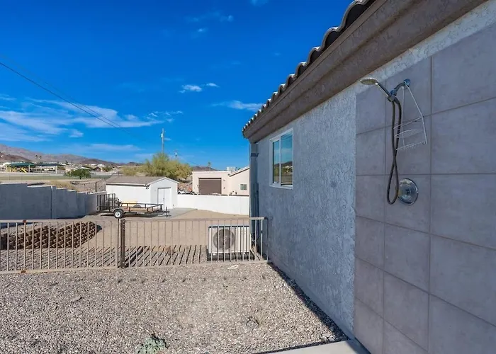 Pool Minutes To Havasu Sleeps 12 Holiday home Lake Havasu City