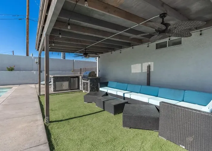 Holiday home Pool Minutes To Havasu Sleeps 12 *