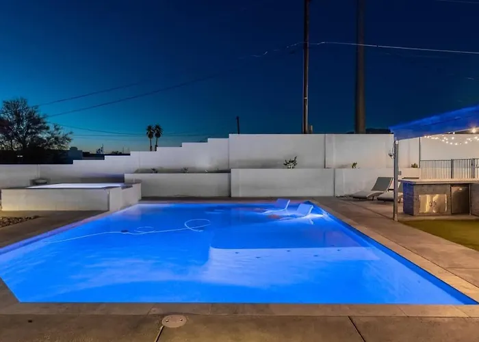 Pool Minutes To Havasu Sleeps 12 * Lake Havasu City